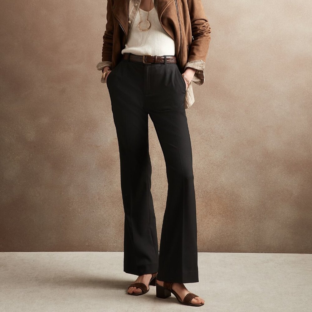 NWOT Banana Republic Factory Sculpted Bootcut Trousers, Black, Size 4 Petite